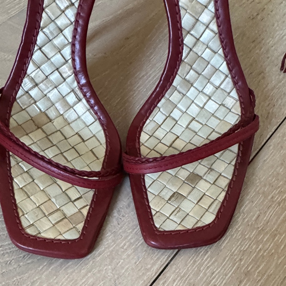 Gucci Dark Red Strappy Women's Sandals - Picture 3 of 10